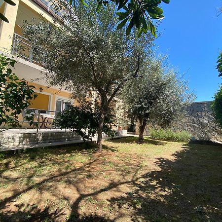 Apartments Topic & Krk Central Location Krk Town Esterno foto