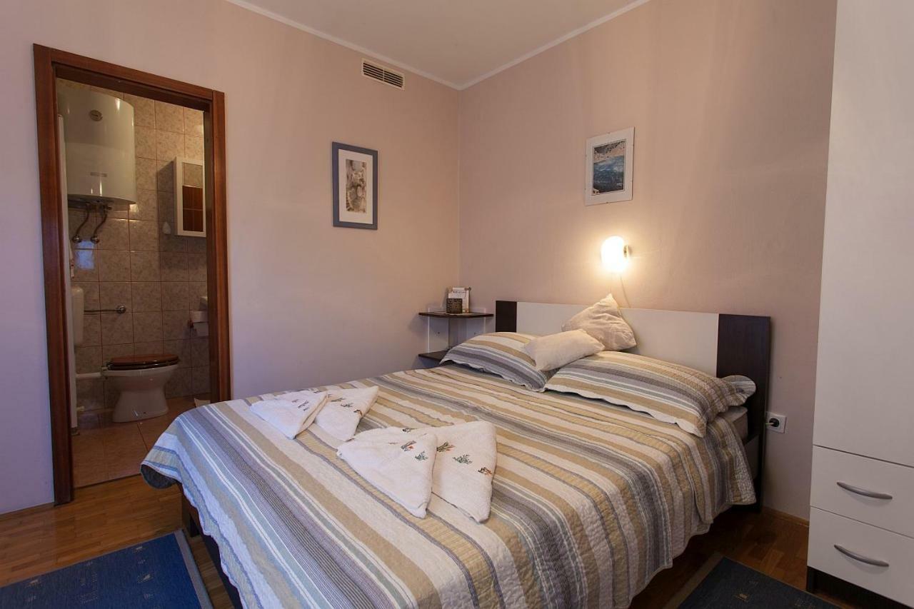 Apartments Topic & Krk Central Location Krk Town Esterno foto